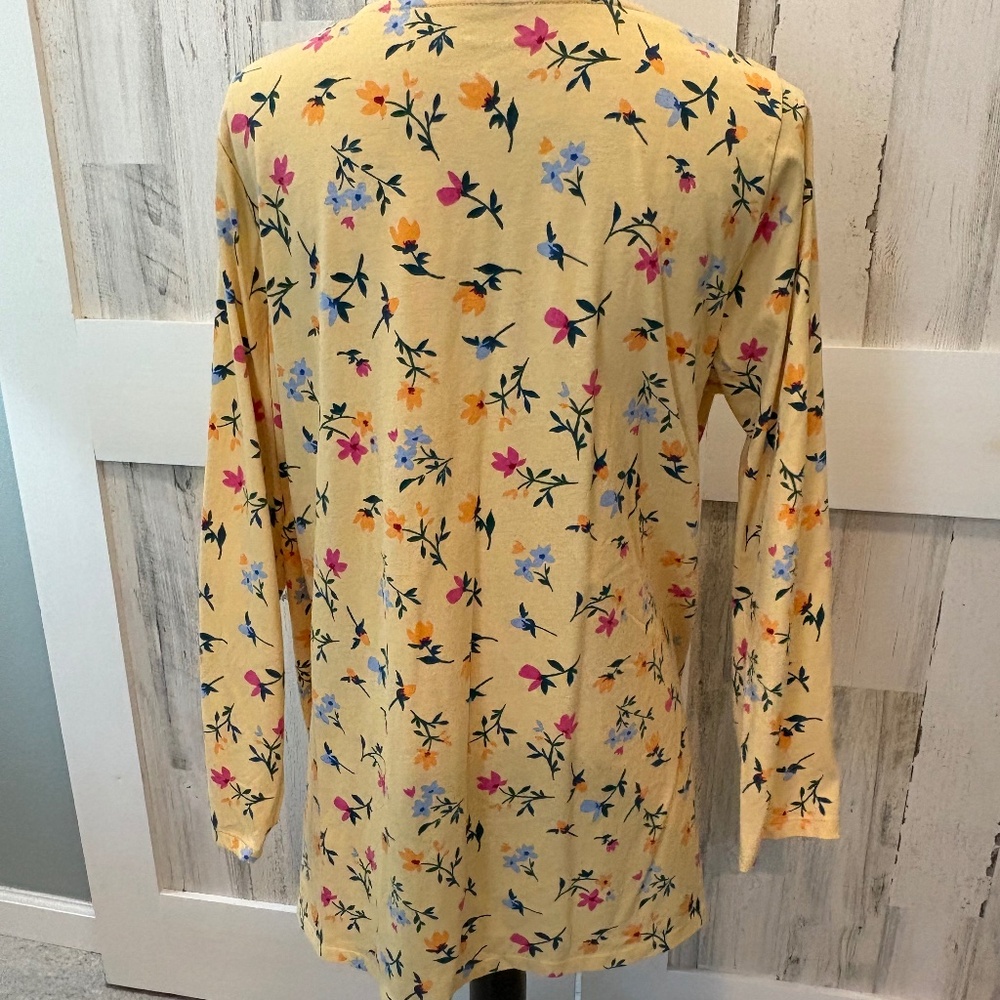 Woman Within Yellow Floral Top - Picture 8 of 9